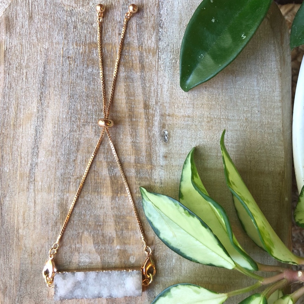 ⭕️Sold⭕️Minimalist Druzy Gold Bracelet
